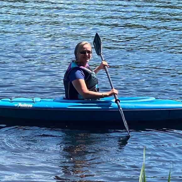 Meet your Posher, Catherine - Picture 1 of 1